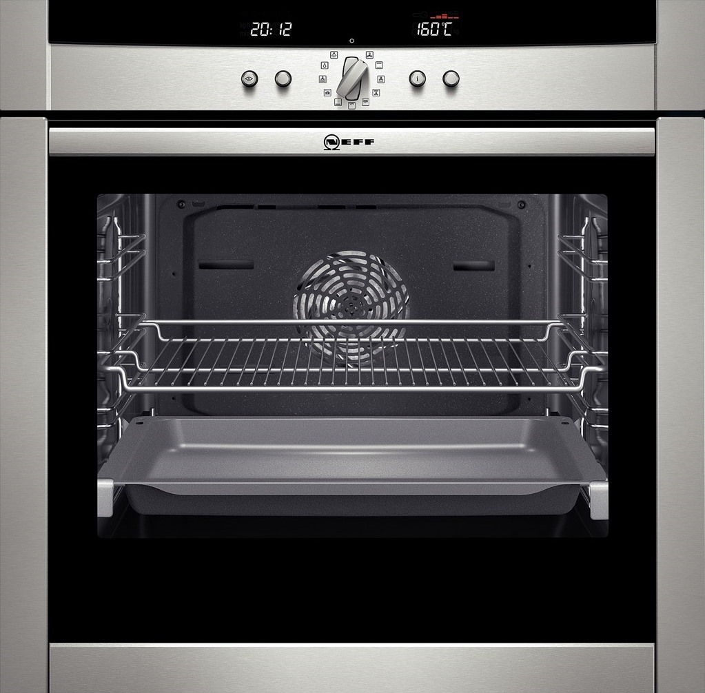 Neff Oven with Wi-Fi Technology